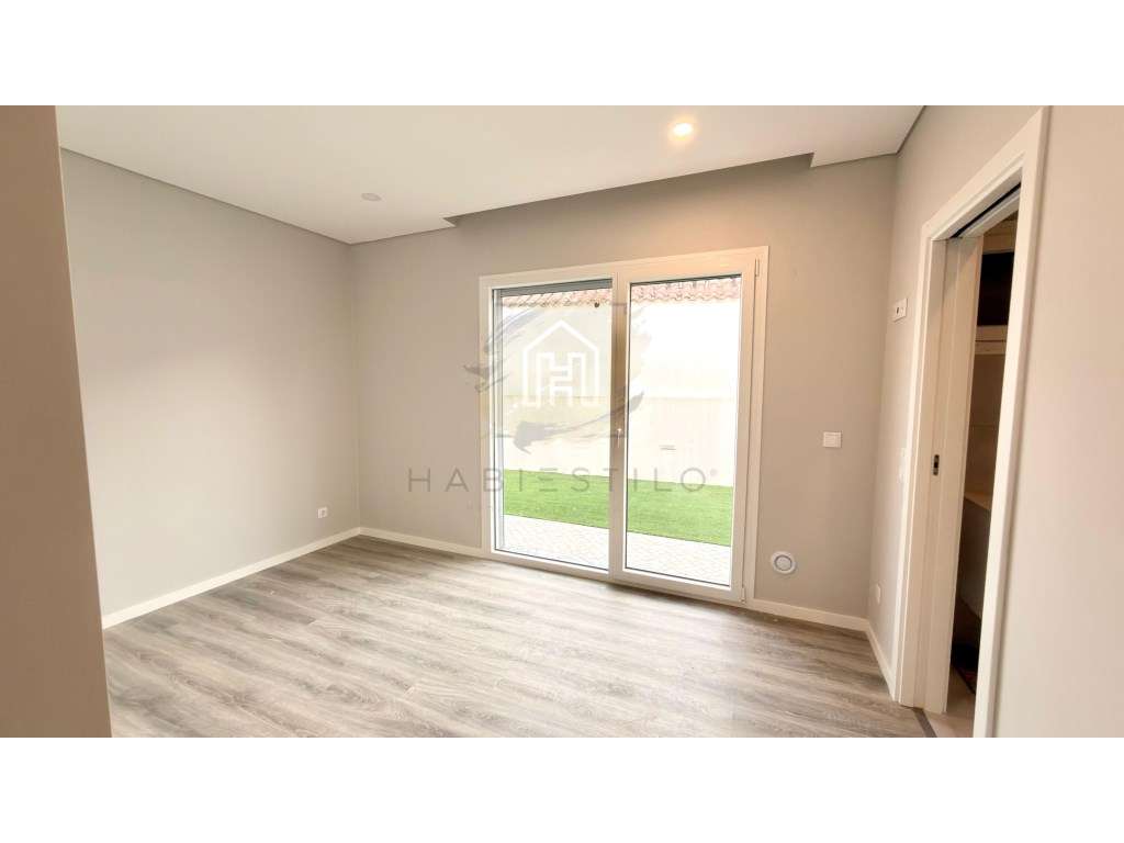 Moradia T4 em Azeitão | Pronta a escriturar-21