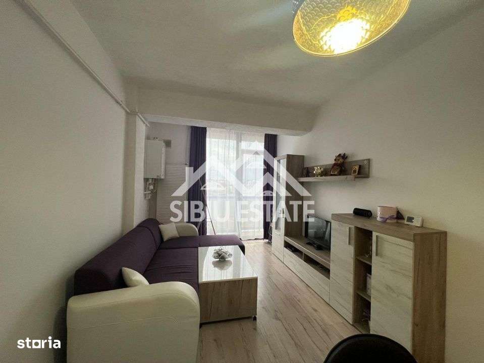 Apartament de vanzare, 2 camere mobilat utilat, bloc cu lift - Imagine principală: 1/18