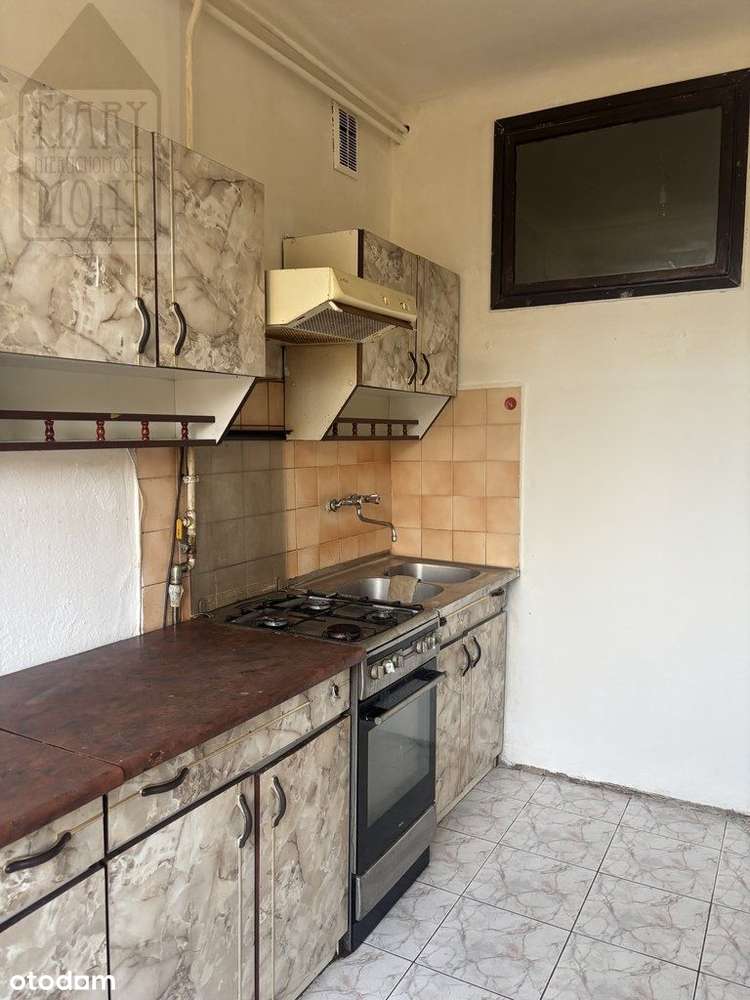 Kamienica, wysokie metro st. Bielany-10