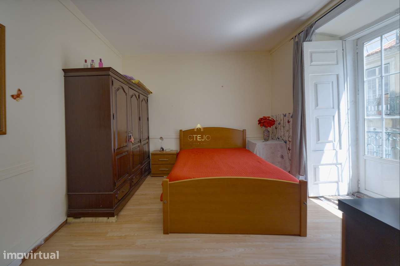 Apartamento T4 Central em Misericórdia, Lisboa-13