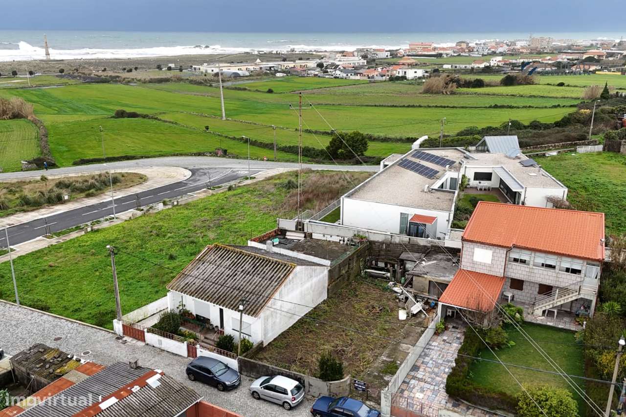 Terreno para Construção a 2 minutos da Praia da Memória-14