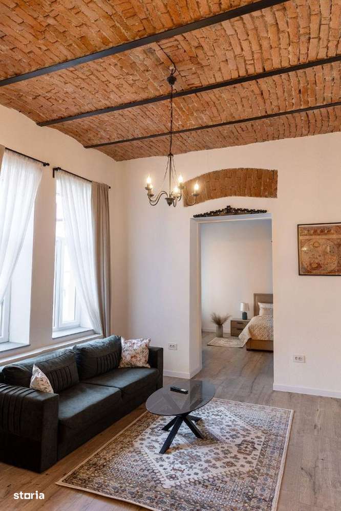 Apartament 2 camere, Piata Muzeului, Centrul Vechi - Imagine principală: 5/18