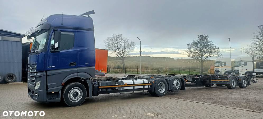 Mercedes-Benz ACTROS 2545 BDF - 10