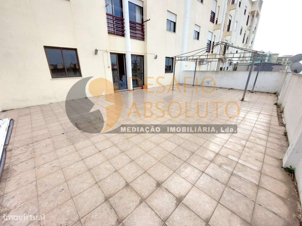 Apartamento T3 Remodelado, c/ Terraço e Parqueamento. Setubal - Grande imagem: 2/35