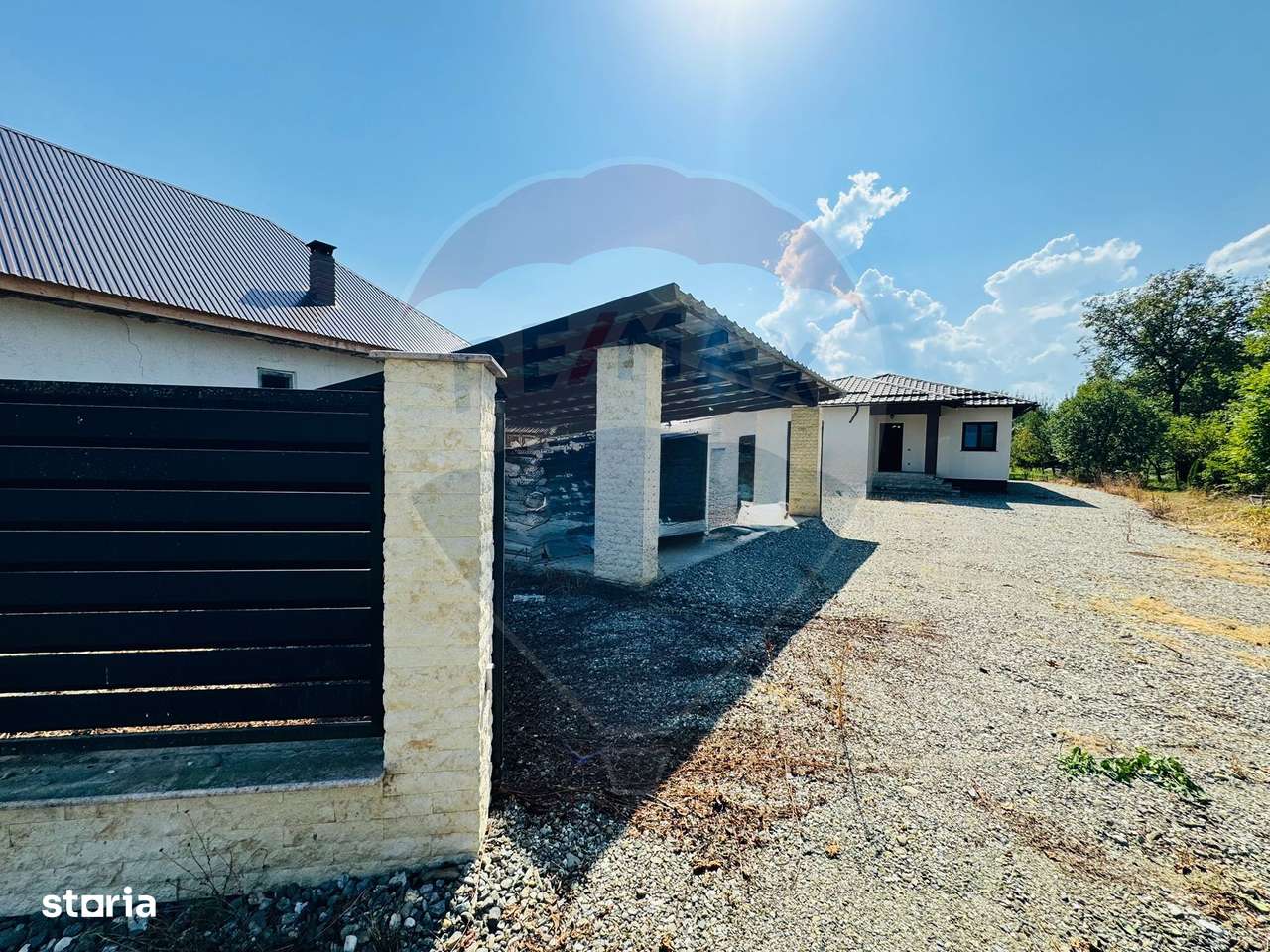 Casă / Vilă cu 4 camere de vânzare - Imagine principală: 4/20