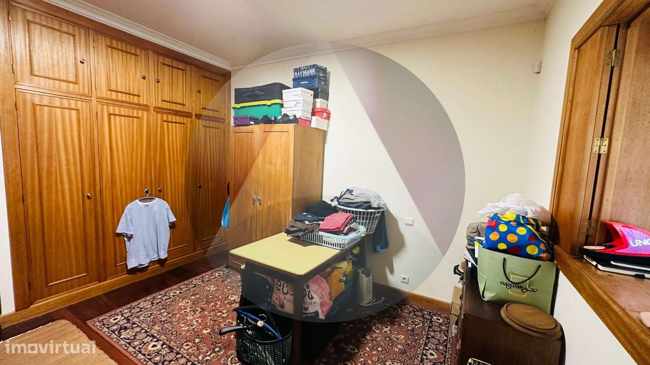 Fantástica moradia T6 c/ piscina-8