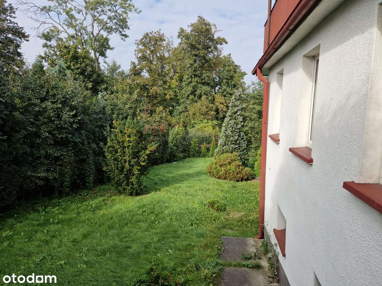 Zadbany dom jednorodzinny - Pełny obrazek: 2/18