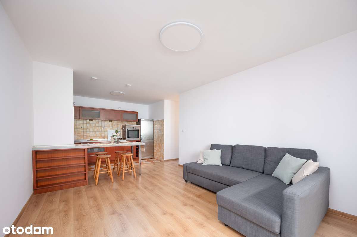 Przestronne 3 pokojowe mieszkanie na sprzedaż-4