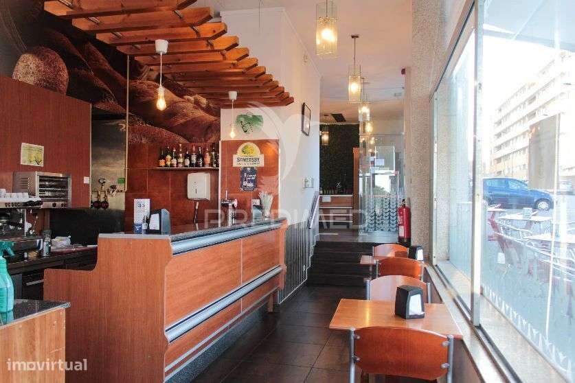 Trespasse de Cafetaria / Snack Bar - Pedrouços, Maia - Grande imagem: 2/6