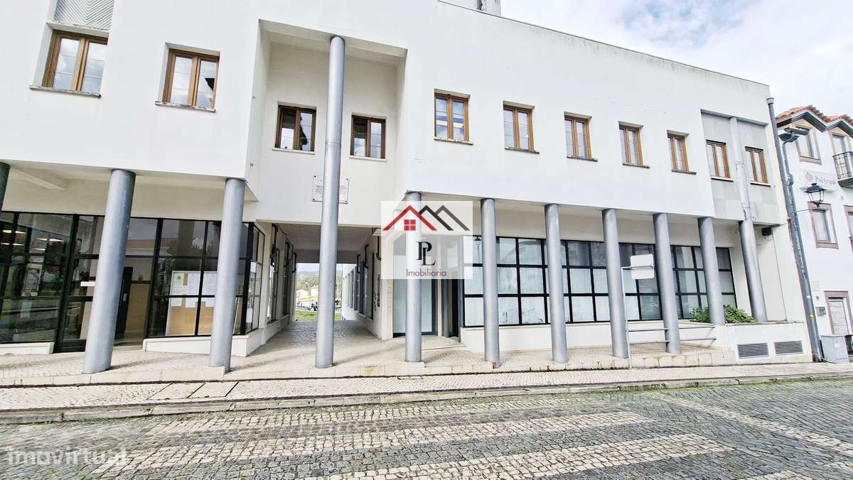 Loja com excelente àrea e localização | Vila Nova de Poiares | Coim-24