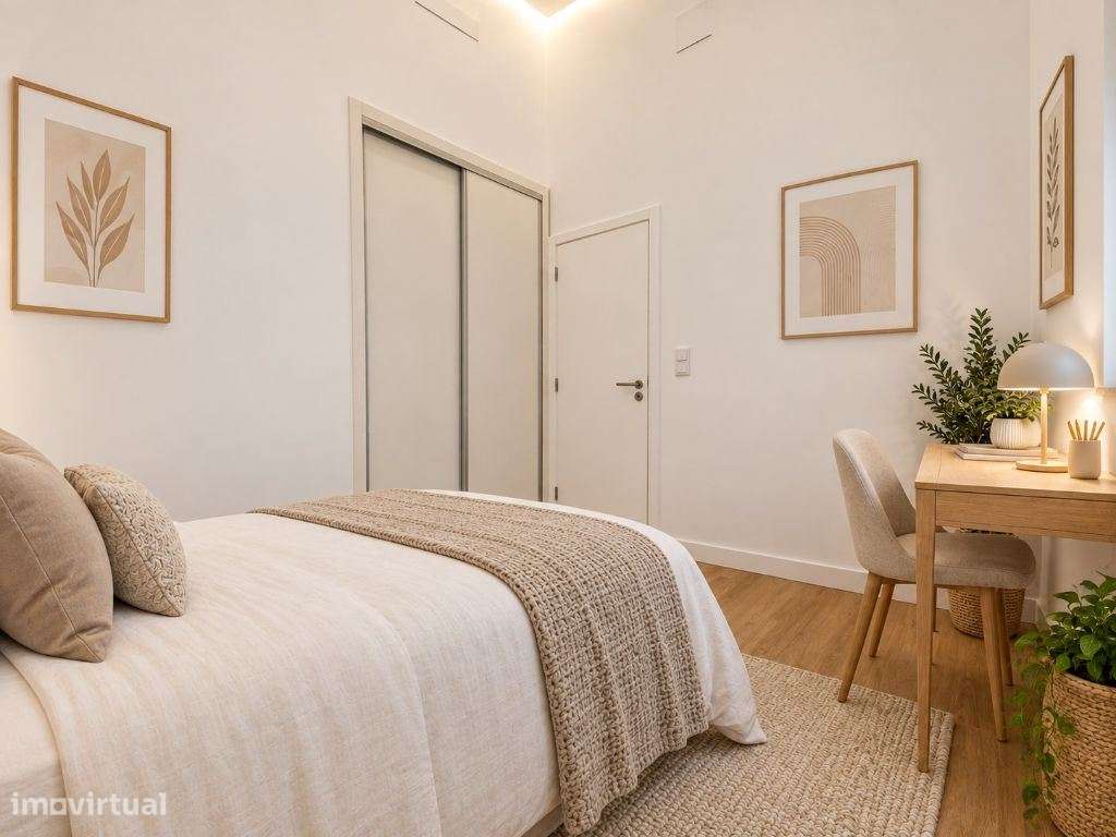 Barreiro, moradia T2 em banda totalmente remodelada para venda-9