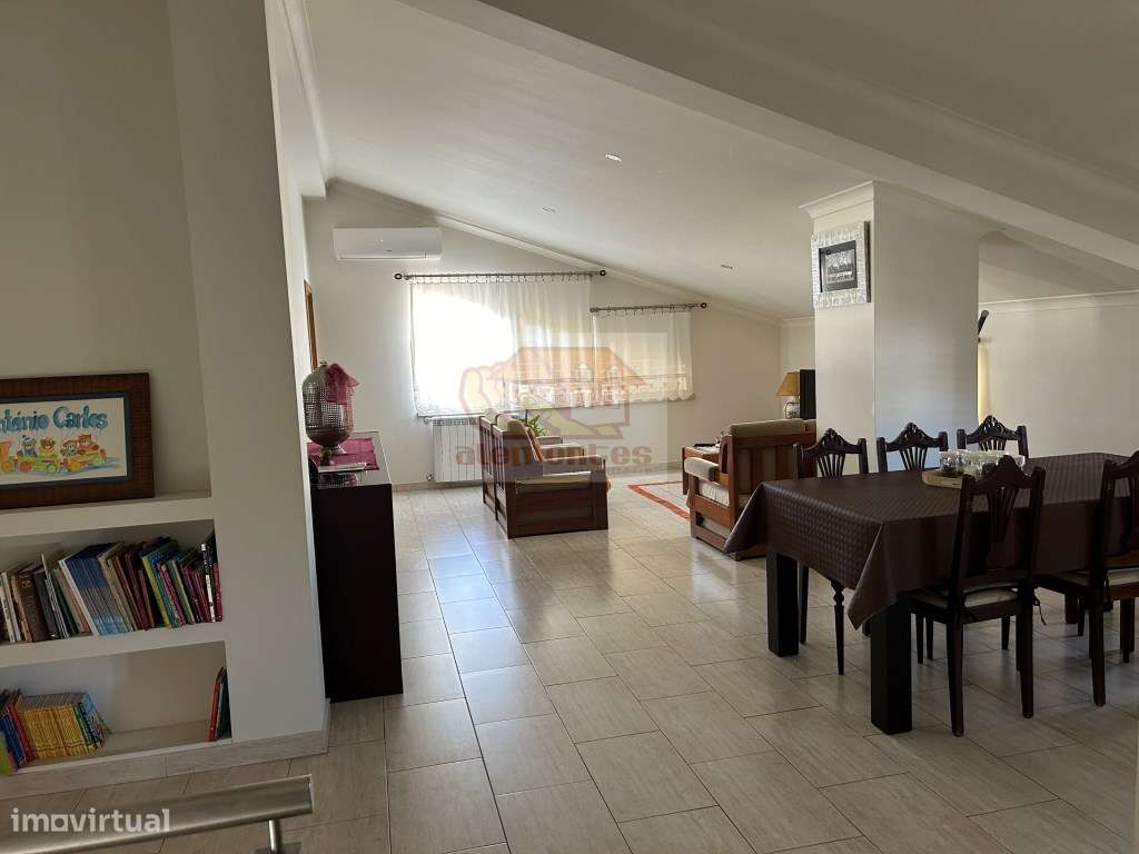 Excelente moradia com quintal em Grândola-18