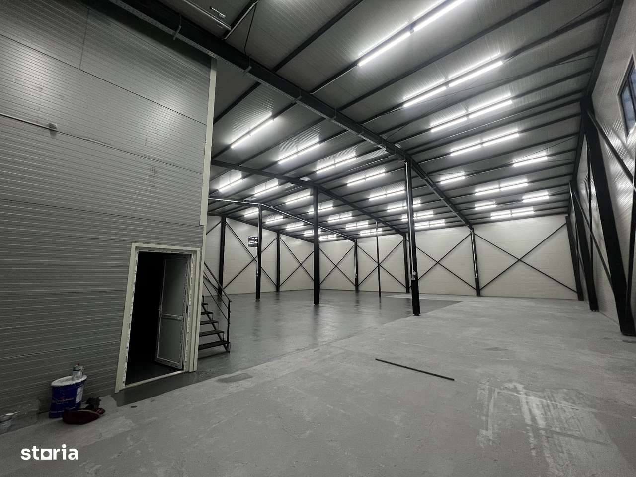 Hale depozitare de la 250mp la 1100mp, in spate la Skoda - Imagine principală: 5/10