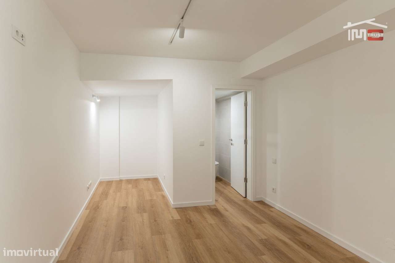 APARTAMENTO T2 NOVO AV. MARQUES DE POMBAL LEIRIA - Grande imagem: 5/24