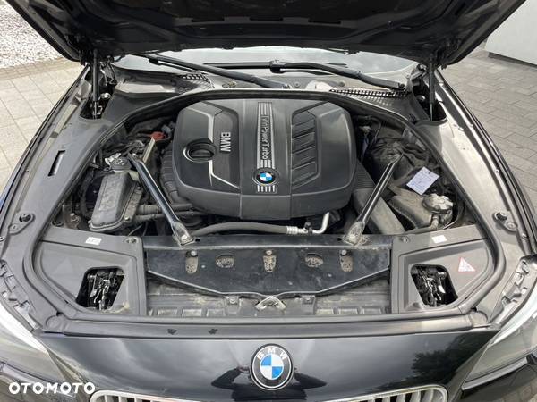 BMW Seria 5 525d Touring Modern Line - 32