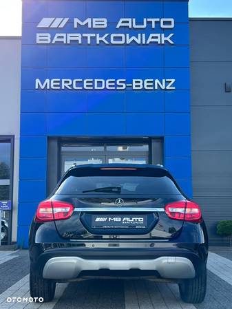 Mercedes-Benz GLA 180 (CDI) d Urban - 24