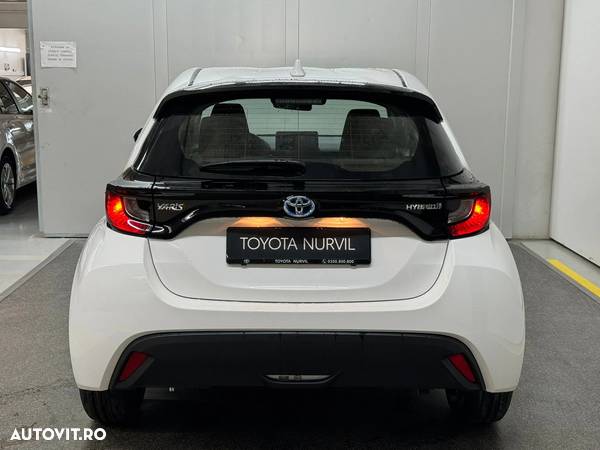 Toyota Yaris 1.5 VVT-i HSD Eco - 3