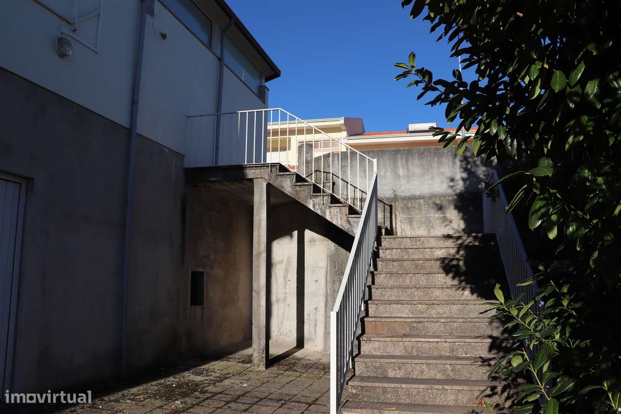 Armazém  Venda em Lustosa e Barrosas (Santo Estêvão),Lousada - Grande imagem: 5/9