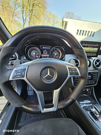 Mercedes-Benz GLA 45 AMG 4-Matic - 13