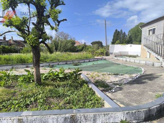 Quinta com Moradia Isolada e 4.450m² de Terreno Oiã Oliveira d Bairro-11