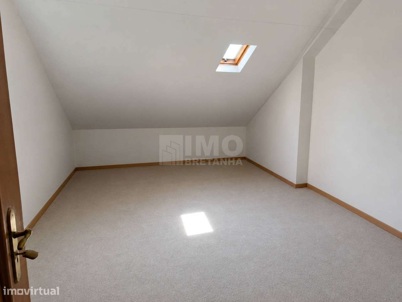 T4 c/ Piscina, Garagem e Sótão | Quinta do Covelo | Covilhã-35