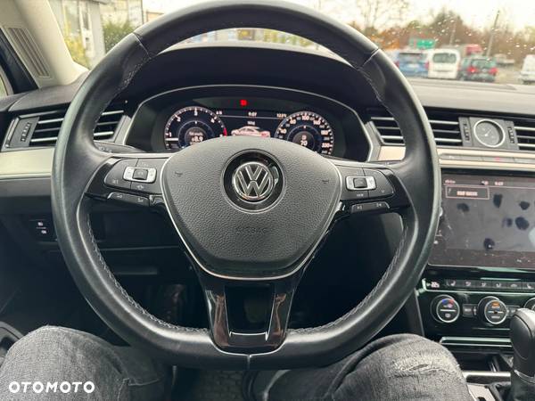 Volkswagen Passat 2.0 TDI BMT Highline DSG7 - 8