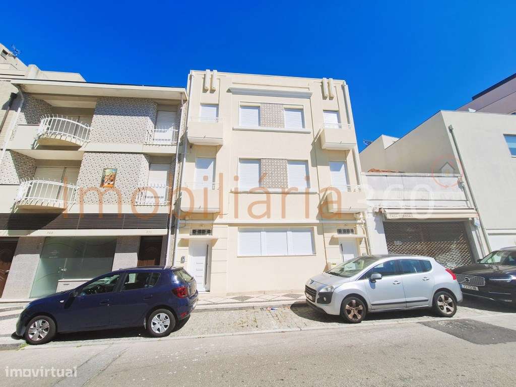 **Apartamento T2 Duplex Novo com Terraço em Matosinhos**-25
