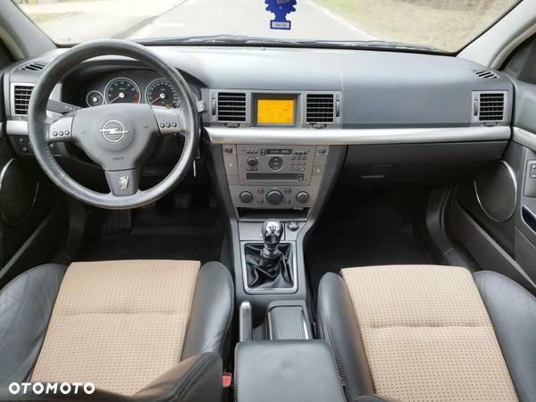 Opel Vectra GTS 1.8 - 11