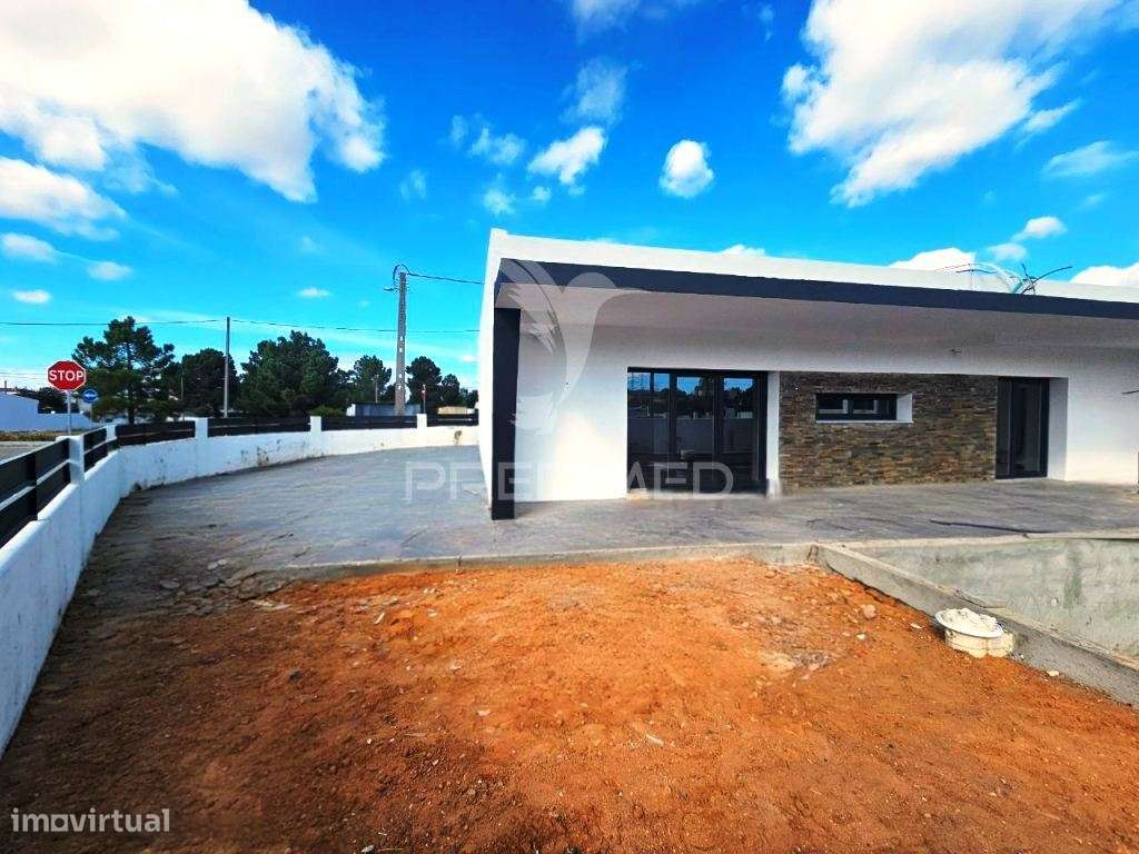 Moradia Isolada T3, c/Piscina e Box, Qta. Marquesa - Q. Anjo - Grande imagem: 5/37