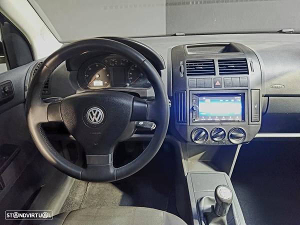 VW Polo 1.4 TDi Confortline - 23