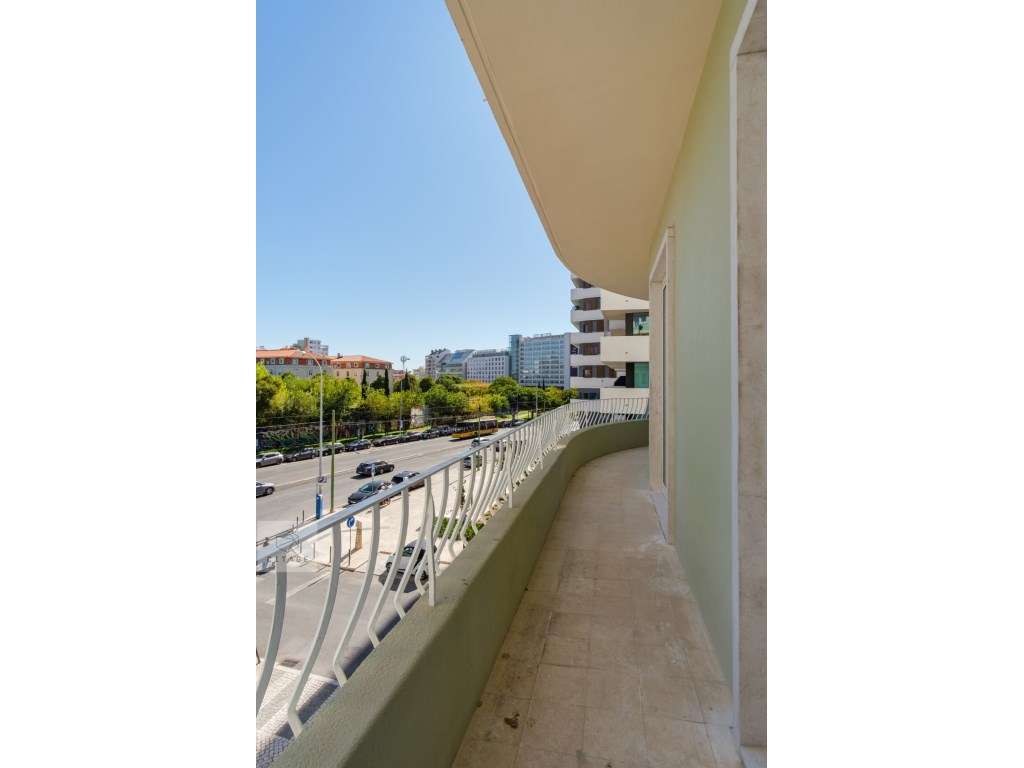 Apartamento T2 no centro Amoreiras com varanda para venda - Grande imagem: 3/4