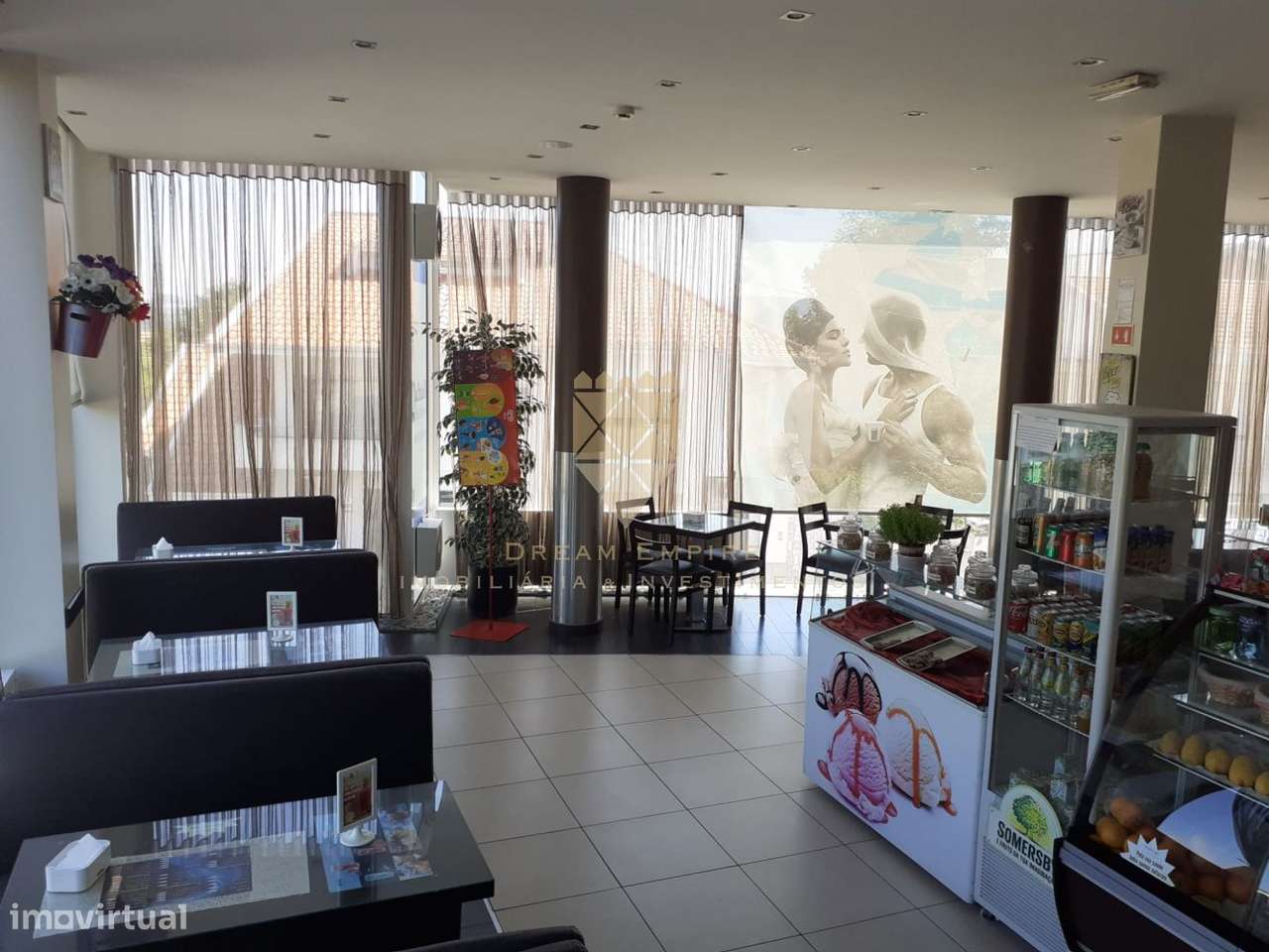 TRESPASSE DE CAFÉ NO CENTRO DE PAREDES-6