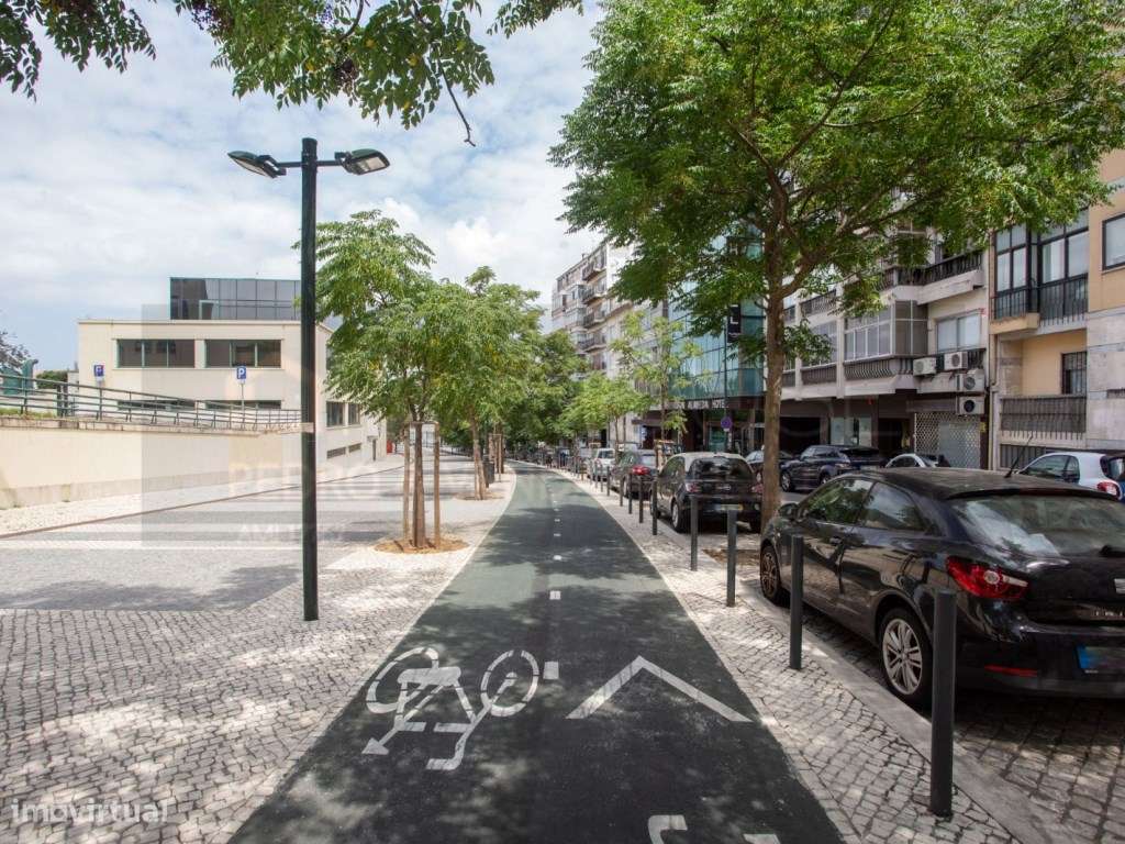 Apartamento T2 Lisboa/ Arco do cego-18