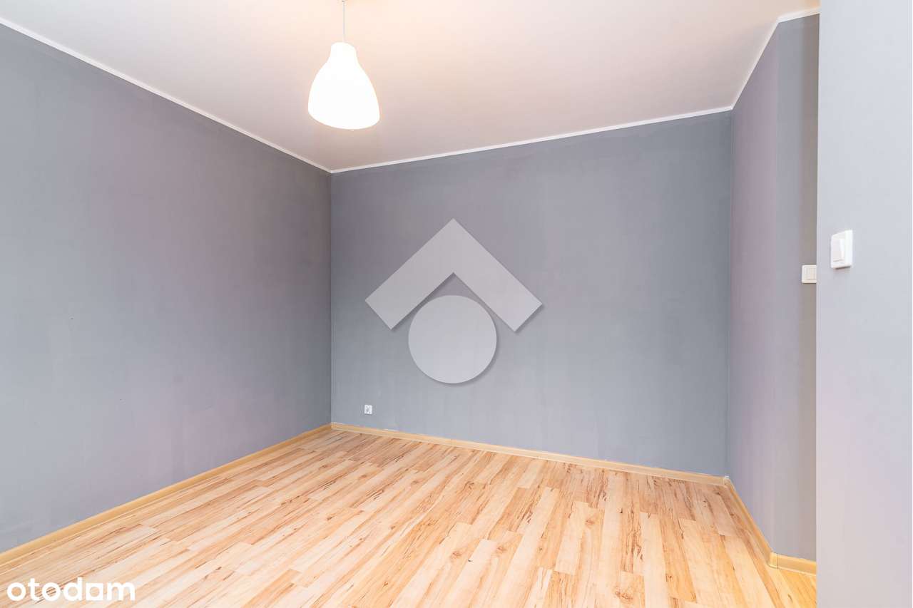 Przestronna kawalerka z dużą kuchnią | Kurdwanów | Widok na park-2