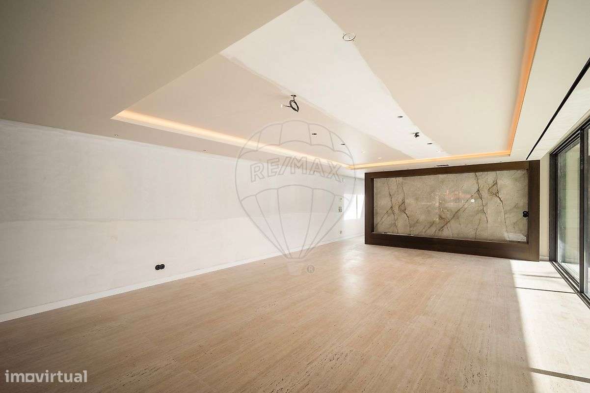 Moradia T5 para venda - Grande imagem: 4/50