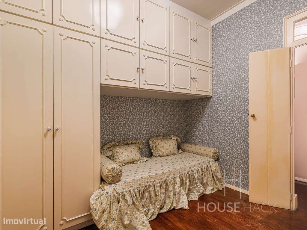 Apartamento T3 com logradouro na Rua de São Bento-11