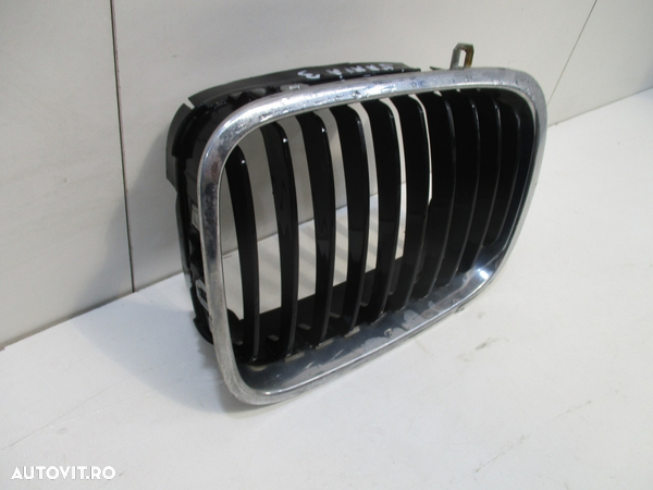 Grila radiator stanga BMW Seria 3 E46 an 2000 2001 2002 2003 2004 cod 5113-81950550 - 5