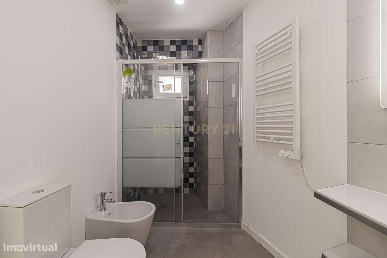 T1 TOTALMENTE REMODELADO COM LOGRADOURO | MOSCAVIDE | JUNTO À ESTAÇÃO-8