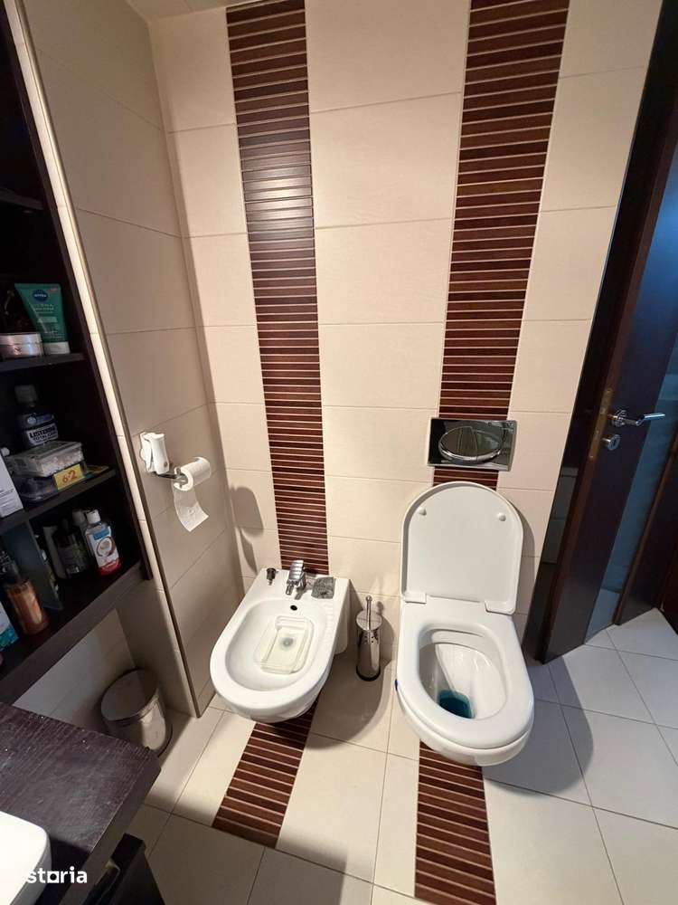 Apartament 4 camere 90 mp, etajul 3 - zona centrala-13