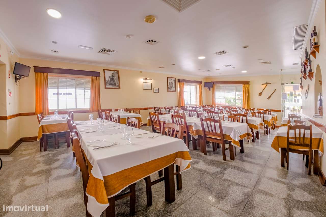 Restaurante e café em funcionamento c/ habitação em Gáfete - Alto Alen - Grande imagem: 2/43