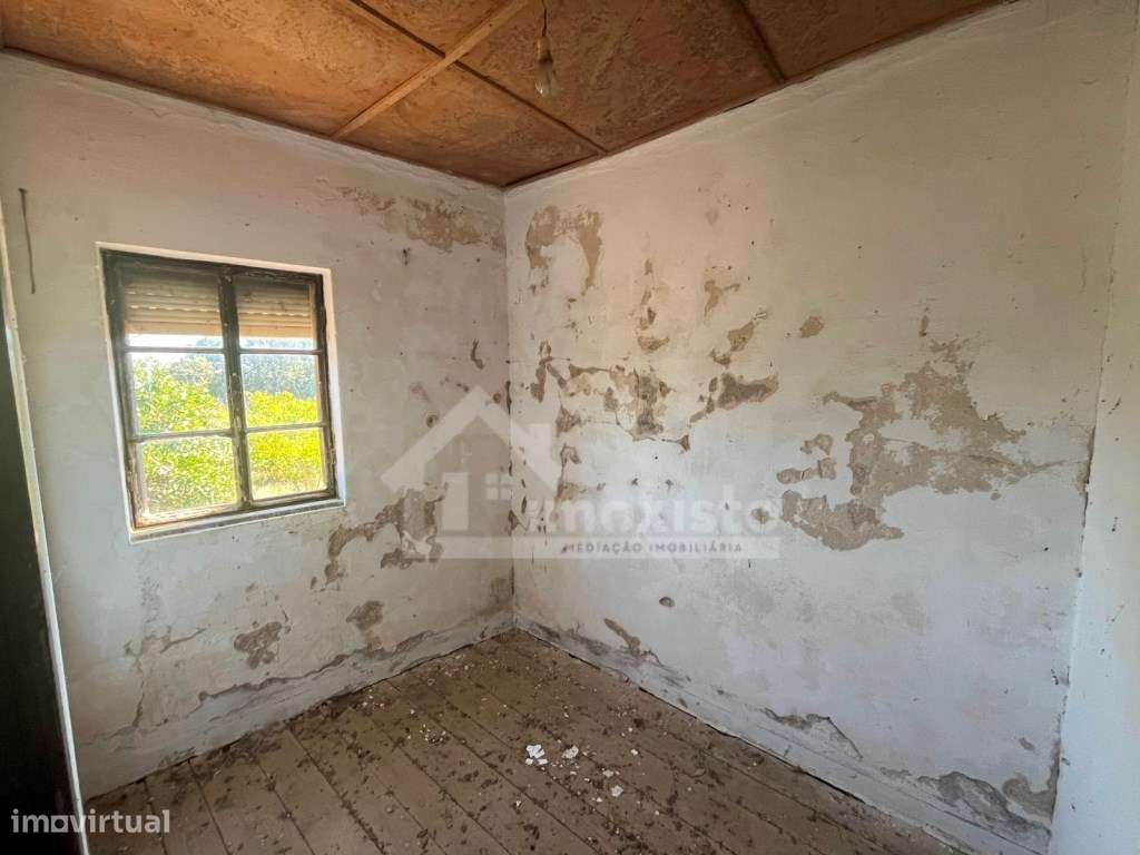 Casas de Campo com terreno para restaurar em Figueiró dos Vinhos - Grande imagem: 5/11