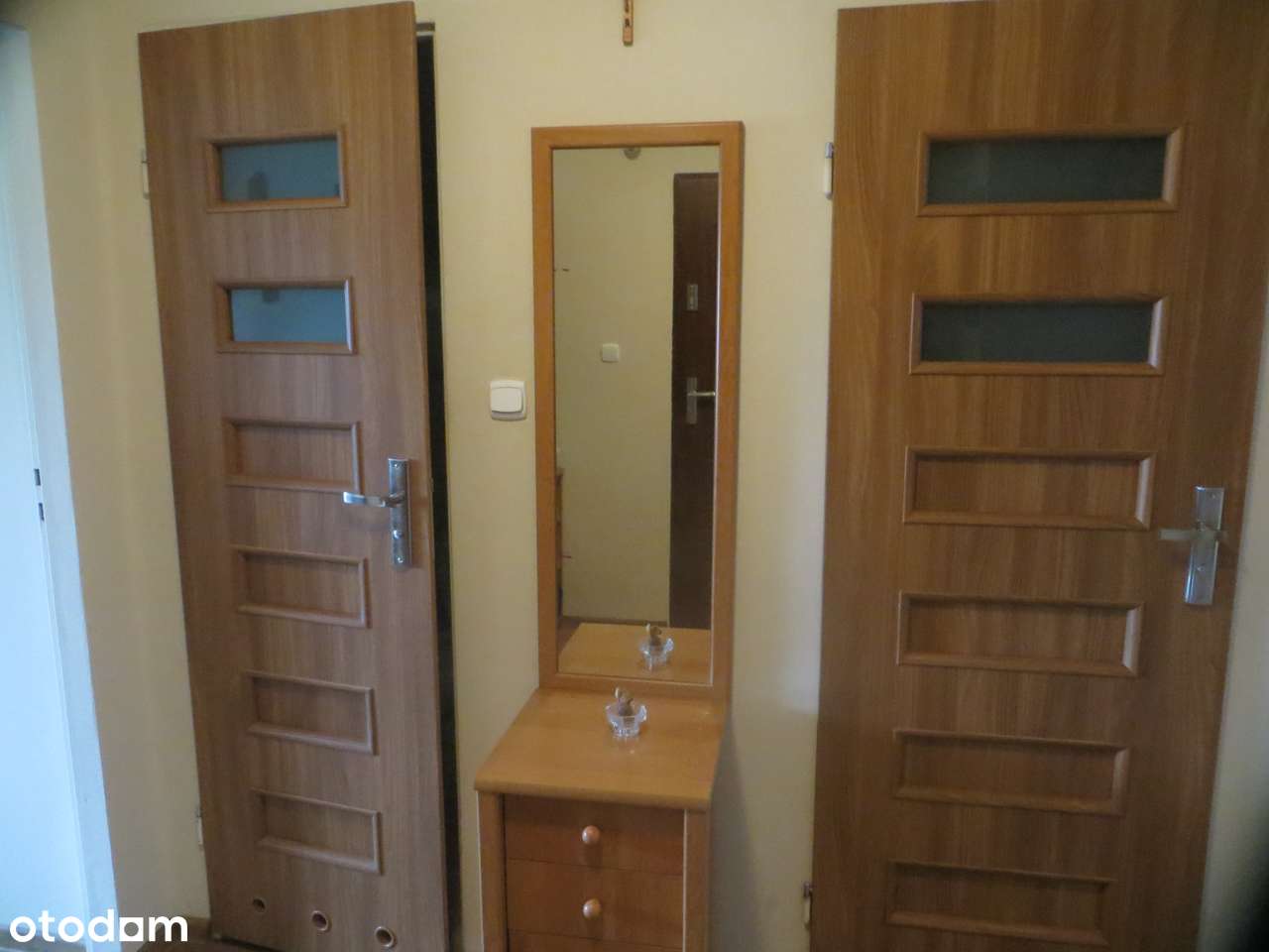 Dwupokojowe mieszkanie z balkonem w dobrej lokalizacji - Pełny obrazek: 5/9