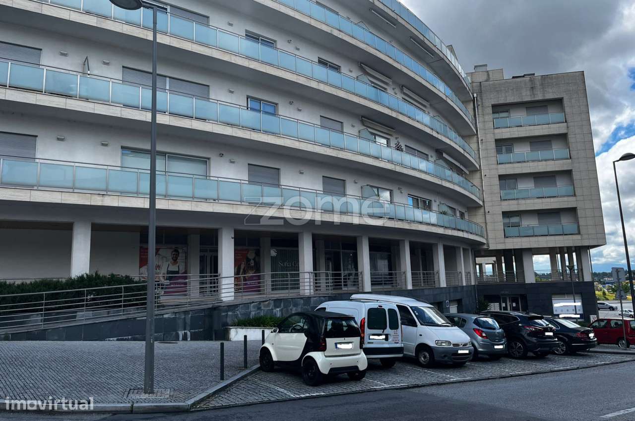 Excelente Loja Comercial – Quinta da Alagoa I com 81,5 m² de área ú... - Grande imagem: 5/15