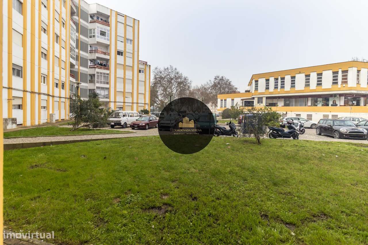 Apartamento T3 Rés do Chão - Montijo-19