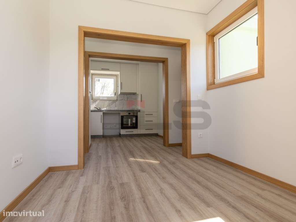 Moradia T2 Térrea Renovada com 4 Frentes - Sobrado, Valongo - Grande imagem: 4/20