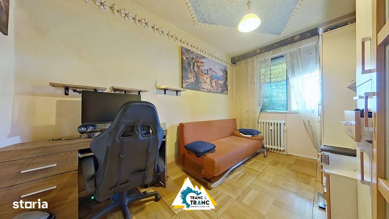 Apartament generos cu 4 camere în Podgoria, Arad - Imagine principală: 3/7