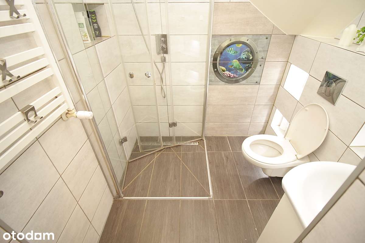 Promnice , nowy dom wolnostojący z pięknym ogrodem , garaż ,-7