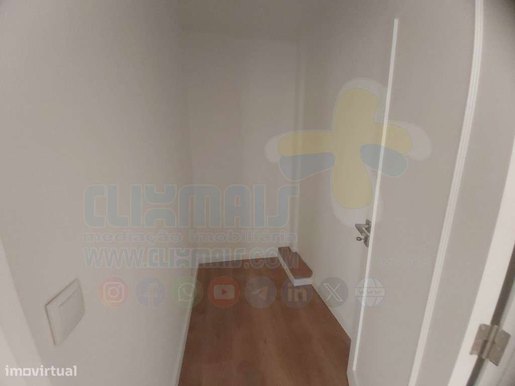 Apartamento T3 Remodelado em Lamaçães | Vistas para o Bom Jesus e S...-12