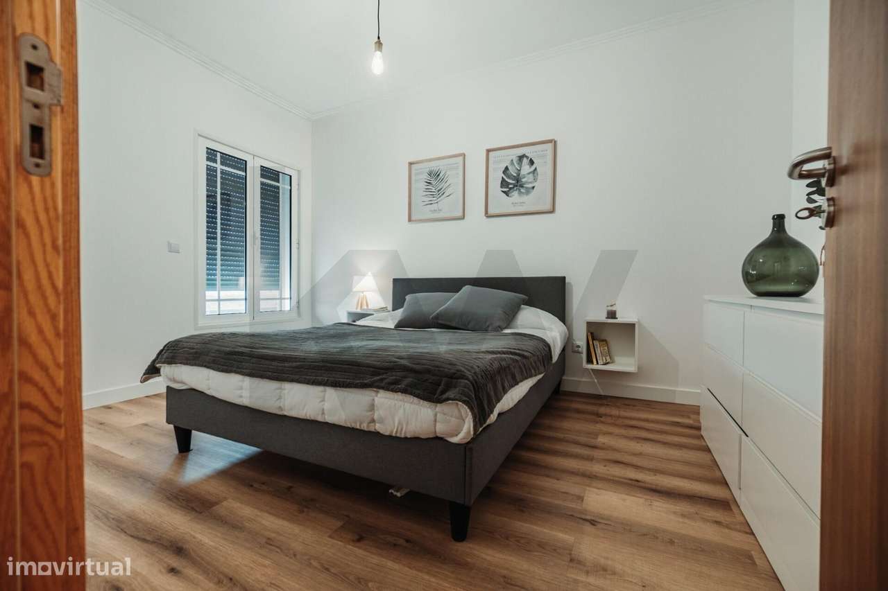 Moradia T2+1 com Garagem - Ponta Delgada-2