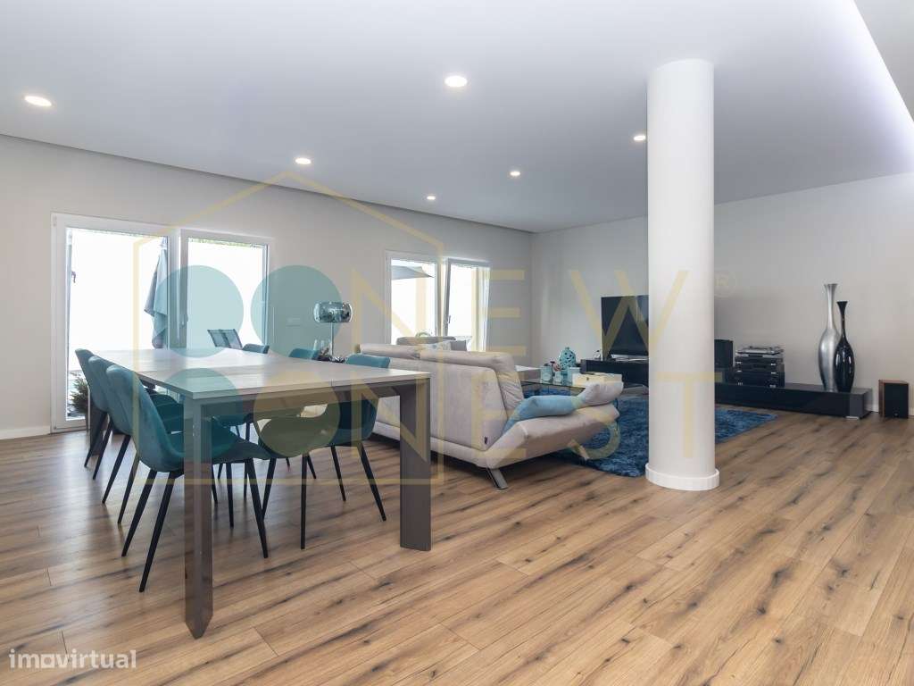 Moradia T4 com piscina e garagem nas Manteigadas | Setúbal-13